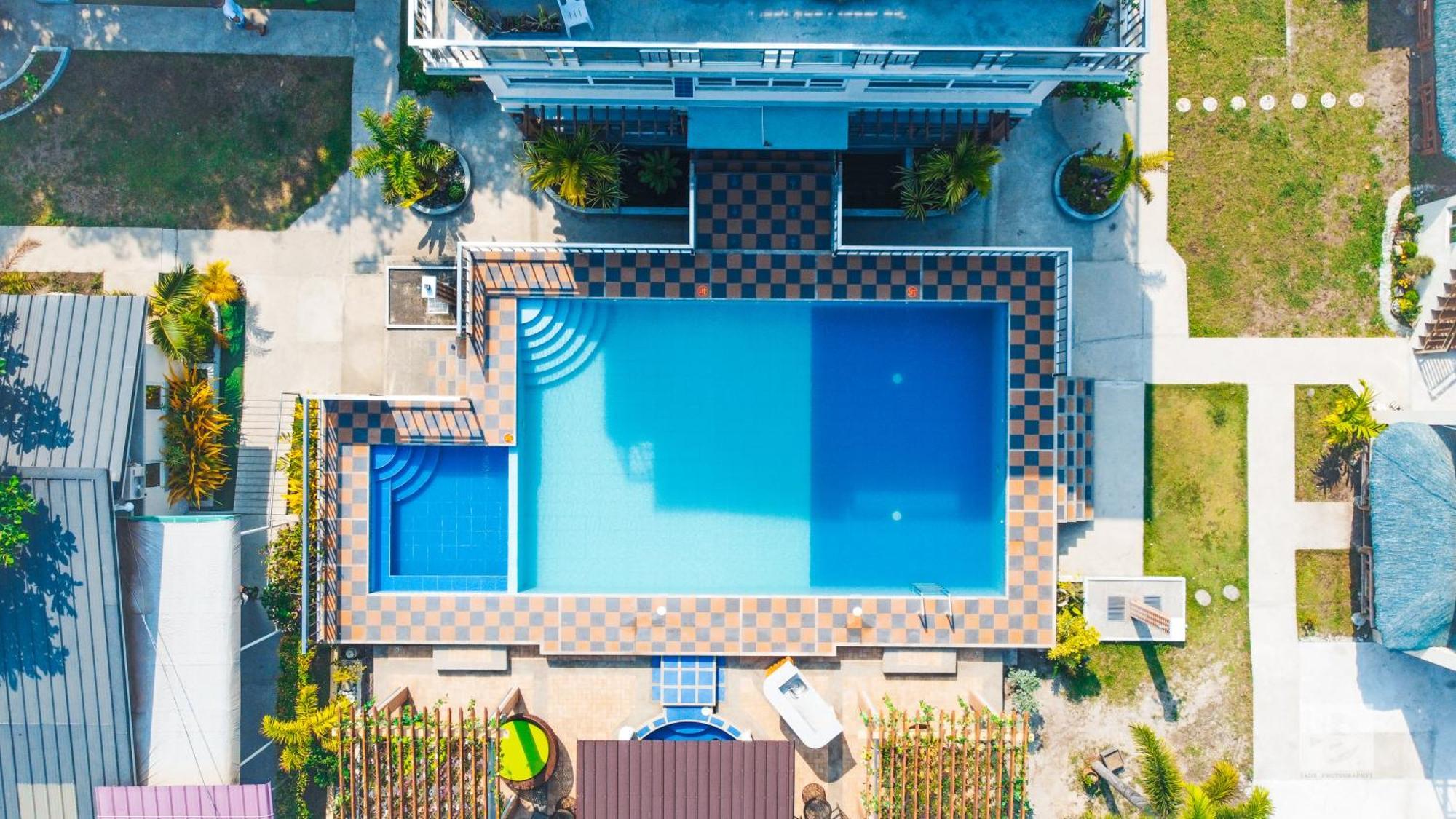 Youhan Beach Resort San Antonio  Exteriér fotografie